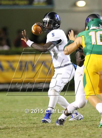 Thumbnail 2 in Summerville vs Fort Dorchester (Sertoma Classic) photogallery.