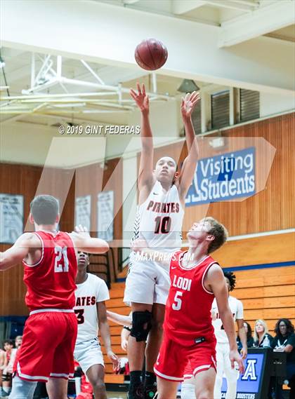 Thumbnail 3 in Lodi vs. Pittsburg (Chris Huber Classic) photogallery.
