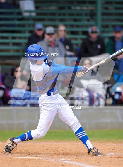 Thumbnail 2 in Linden-Kildare vs Rayville photogallery.