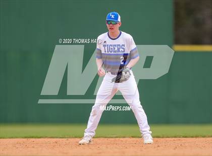 Thumbnail 3 in Linden-Kildare vs Rayville photogallery.