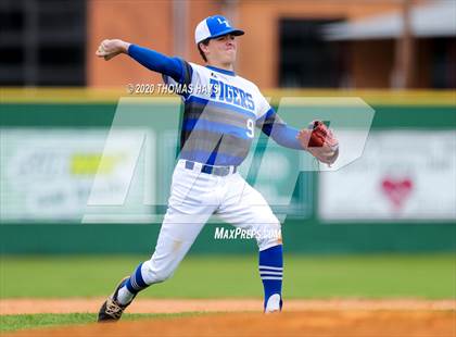 Thumbnail 3 in Linden-Kildare vs Rayville photogallery.