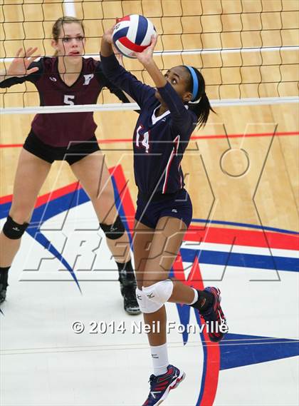 Thumbnail 1 in Plano vs. Allen photogallery.