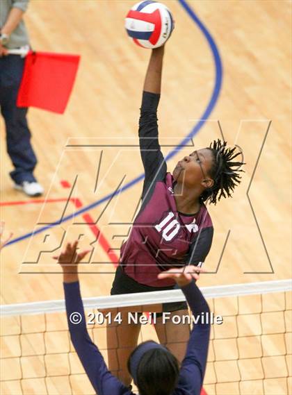 Thumbnail 1 in Plano vs. Allen photogallery.