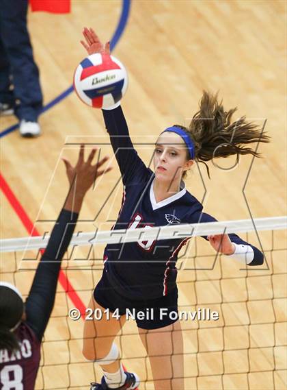 Thumbnail 1 in Plano vs. Allen photogallery.