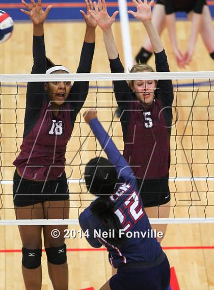 Thumbnail 1 in Plano vs. Allen photogallery.