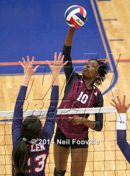 Thumbnail 1 in Plano vs. Allen photogallery.