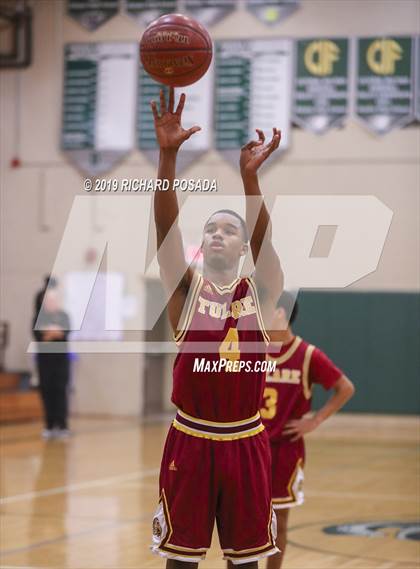 Thumbnail 2 in Righetti vs. Tulare Union (Andrew Bedoya Holiday Classic) photogallery.