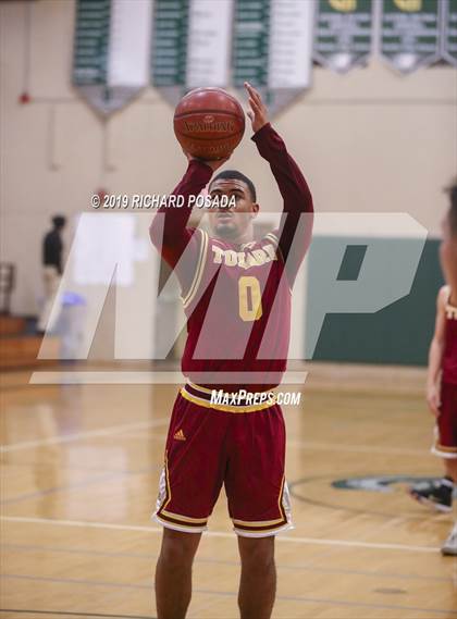 Thumbnail 3 in Righetti vs. Tulare Union (Andrew Bedoya Holiday Classic) photogallery.