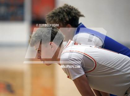 Thumbnail 2 in Grand Saline vs Wills Point photogallery.