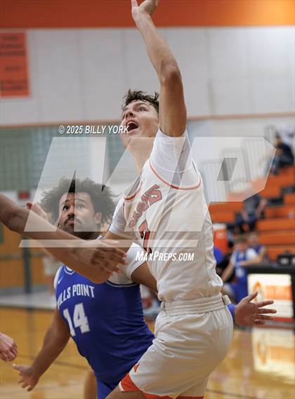 Thumbnail 2 in Grand Saline vs Wills Point photogallery.