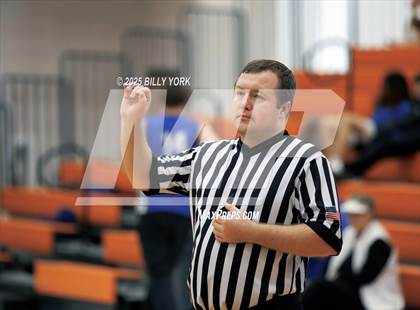 Thumbnail 1 in Grand Saline vs Wills Point photogallery.