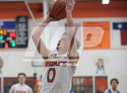 Thumbnail 3 in Grand Saline vs Wills Point photogallery.