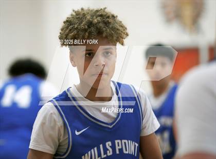 Thumbnail 3 in Grand Saline vs Wills Point photogallery.