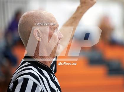 Thumbnail 2 in Grand Saline vs Wills Point photogallery.