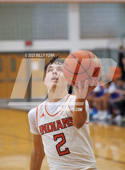 Thumbnail 2 in Grand Saline vs Wills Point photogallery.