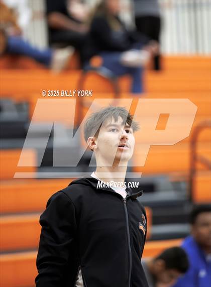 Thumbnail 2 in Grand Saline vs Wills Point photogallery.