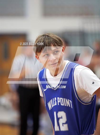 Thumbnail 1 in Grand Saline vs Wills Point photogallery.
