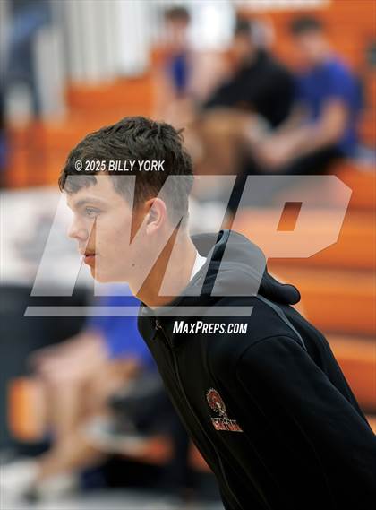 Thumbnail 3 in Grand Saline vs Wills Point photogallery.