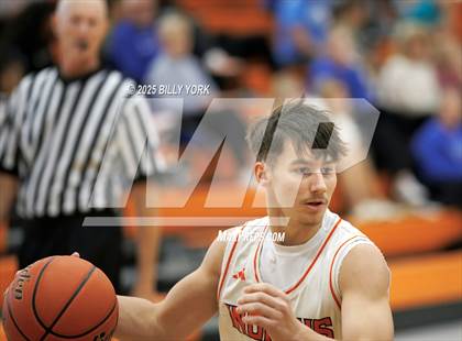 Thumbnail 2 in Grand Saline vs Wills Point photogallery.
