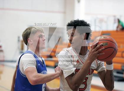 Thumbnail 3 in Grand Saline vs Wills Point photogallery.