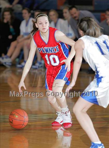 Thumbnail 2 in Auburn vs Pawnee (Sangamon County Classic) photogallery.