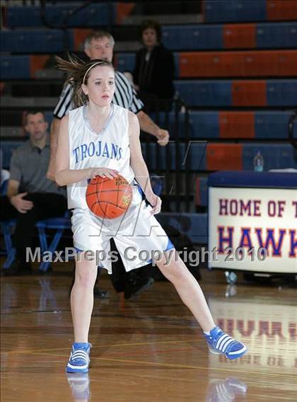 Thumbnail 1 in Auburn vs Pawnee (Sangamon County Classic) photogallery.