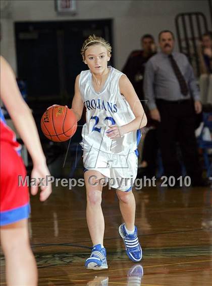Thumbnail 2 in Auburn vs Pawnee (Sangamon County Classic) photogallery.