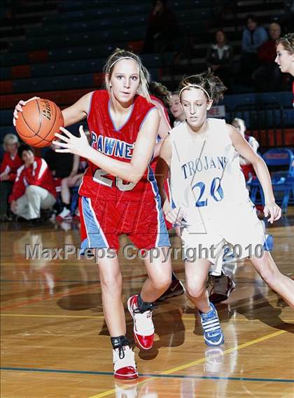 Thumbnail 3 in Auburn vs Pawnee (Sangamon County Classic) photogallery.