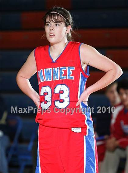 Thumbnail 3 in Auburn vs Pawnee (Sangamon County Classic) photogallery.