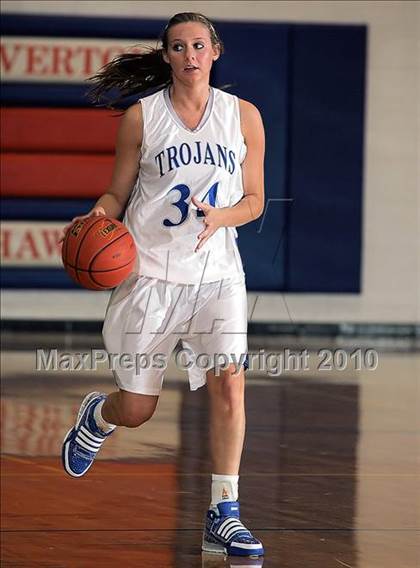 Thumbnail 1 in Auburn vs Pawnee (Sangamon County Classic) photogallery.