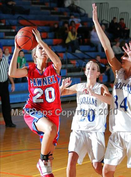 Thumbnail 3 in Auburn vs Pawnee (Sangamon County Classic) photogallery.