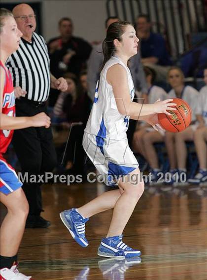 Thumbnail 1 in Auburn vs Pawnee (Sangamon County Classic) photogallery.