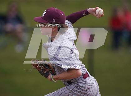 Thumbnail 3 in New Albany @ Pine Grove photogallery.