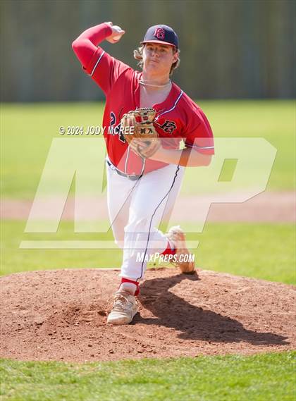 Thumbnail 3 in New Albany @ Pine Grove photogallery.