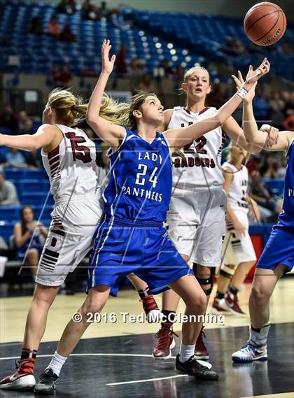 Thumbnail 2 in Beebe vs Greenbrier (AAA 5A 1st Round) photogallery.