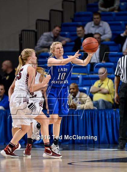 Thumbnail 3 in Beebe vs Greenbrier (AAA 5A 1st Round) photogallery.