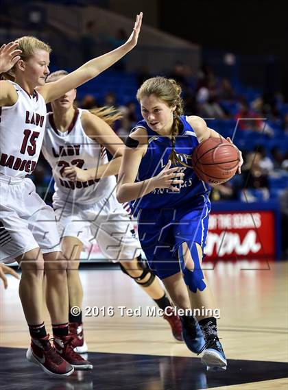 Thumbnail 2 in Beebe vs Greenbrier (AAA 5A 1st Round) photogallery.