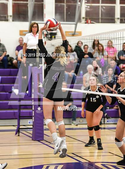 Thumbnail 2 in Petaluma vs. Analy ( CIF NCS D3 Playoff ) photogallery.