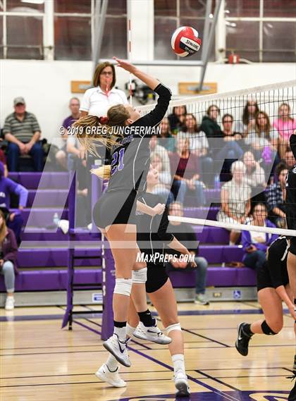 Thumbnail 3 in Petaluma vs. Analy ( CIF NCS D3 Playoff ) photogallery.