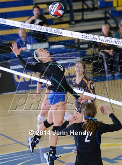 Thumbnail 3 in Branson vs. Parker (CIF State D5 Final) photogallery.