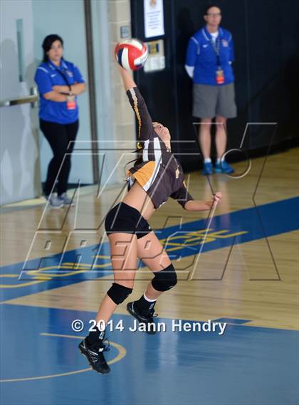 Thumbnail 3 in Branson vs. Parker (CIF State D5 Final) photogallery.