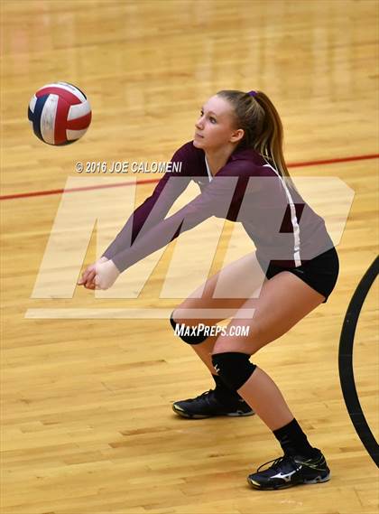 Thumbnail 2 in Johnson City vs Stockdale (Class 3A Second Round) photogallery.