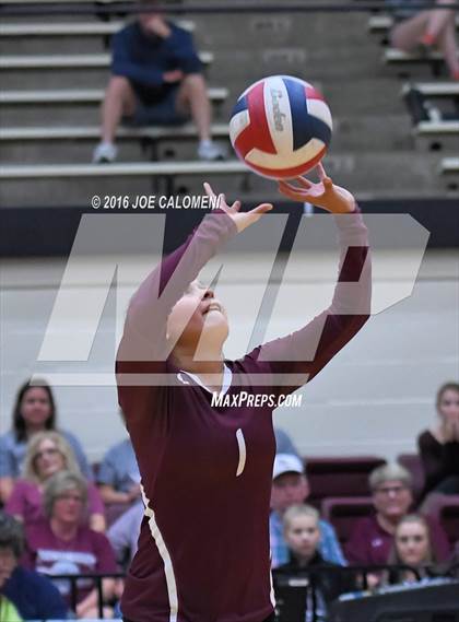 Thumbnail 1 in Johnson City vs Stockdale (Class 3A Second Round) photogallery.
