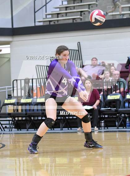Thumbnail 3 in Johnson City vs Stockdale (Class 3A Second Round) photogallery.