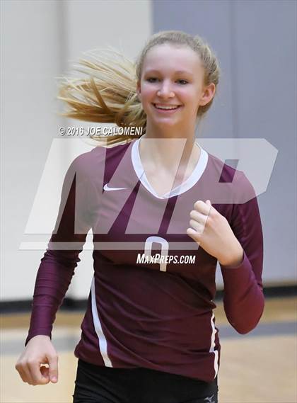Thumbnail 3 in Johnson City vs Stockdale (Class 3A Second Round) photogallery.