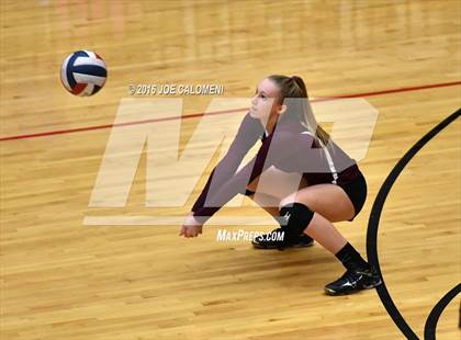 Thumbnail 3 in Johnson City vs Stockdale (Class 3A Second Round) photogallery.