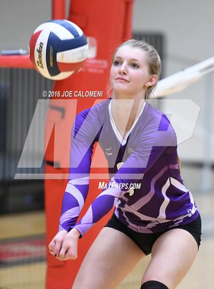 Thumbnail 2 in Johnson City vs Stockdale (Class 3A Second Round) photogallery.