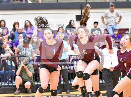 Thumbnail 1 in Johnson City vs Stockdale (Class 3A Second Round) photogallery.