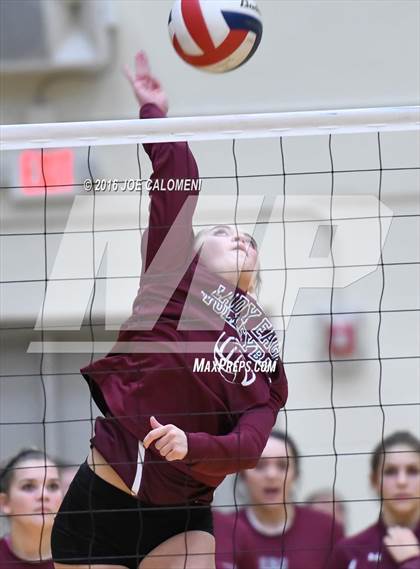 Thumbnail 2 in Johnson City vs Stockdale (Class 3A Second Round) photogallery.
