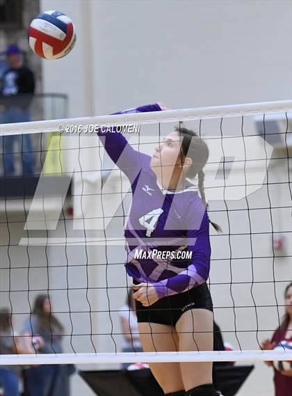 Thumbnail 1 in Johnson City vs Stockdale (Class 3A Second Round) photogallery.